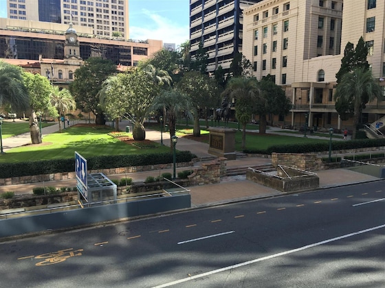 Gallery - The Metropolitan Spring Hill