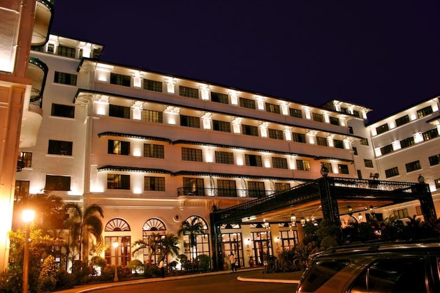 Gallery - The Manila Hotel