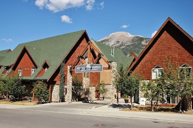 Gallery - Mystic Springs Chalet & Hot Pools