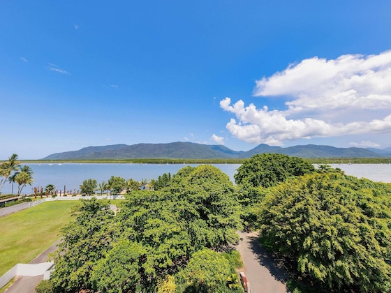 Gallery - Pullman Reef Hotel Casino
