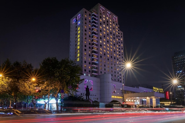 Gallery - Grand Metropark Hotel