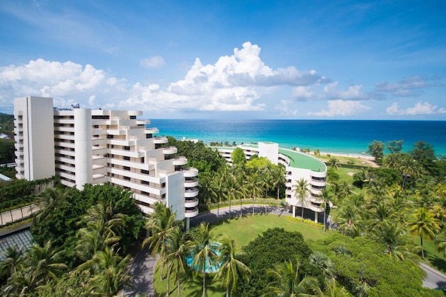 Gallery - Pullman Phuket Karon Beach Resort