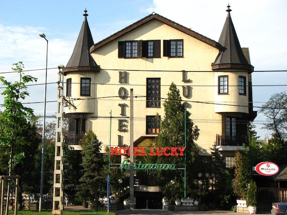 Gallery - Hotel Lucky
