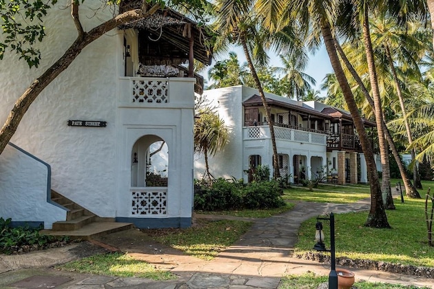 Gallery - Serena Beach Resort & Spa