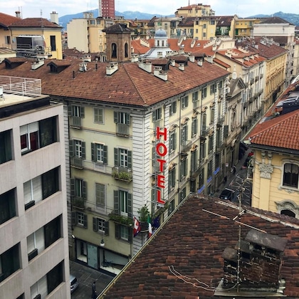 Gallery - Le Petit Hotel