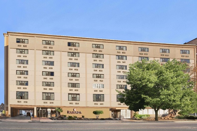 Gallery - Ramada By Wyndham East Orange