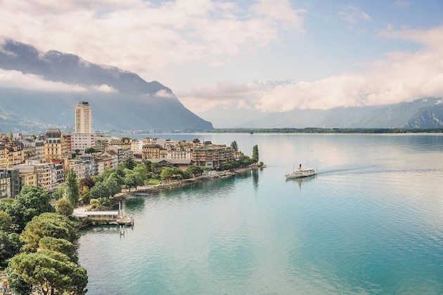 Gallery - Mona Montreux