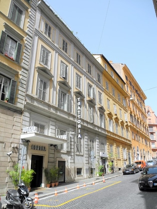 Gallery - Hotel Corona