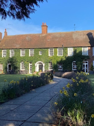 Gallery - Bush Hotel Farnham