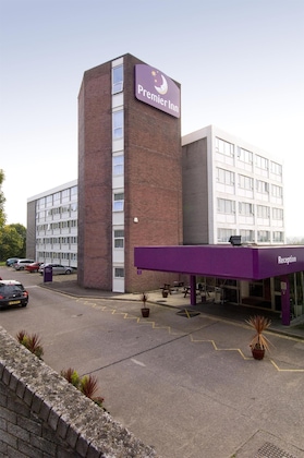 Gallery - Premier Inn Cardiff North