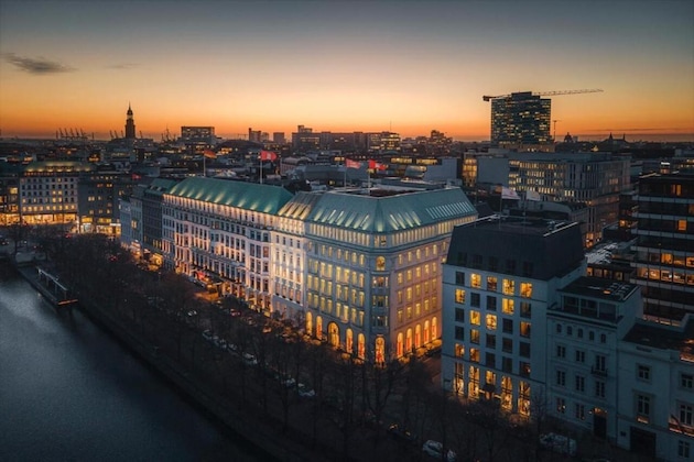 Gallery - Fairmont Hotel Vier Jahreszeiten Hamburg