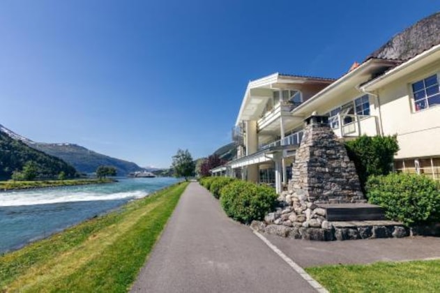 Gallery - Loenfjord