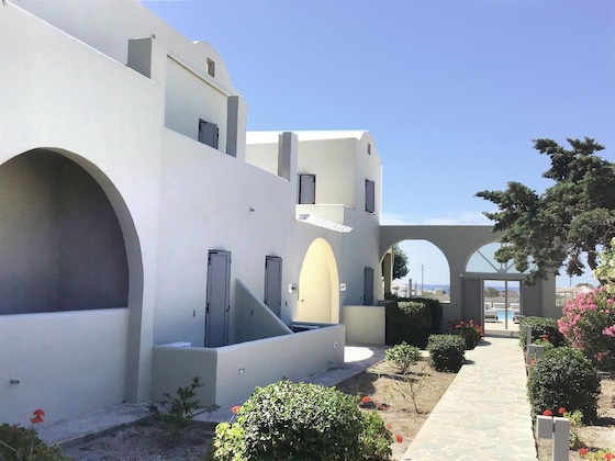 Gallery - Thera Mare