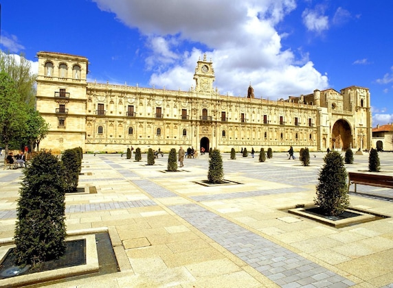 Gallery - Parador De León