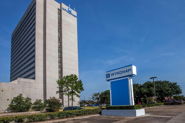 Gallery - Wyndham Houston West Energy Corridor