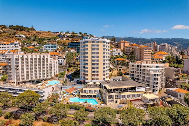 Gallery - Muthu Raga Madeira Hotel