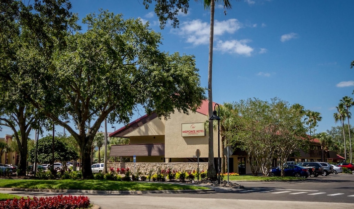 Gallery - Midpointe Hotel By Rosen Hotels & Resorts