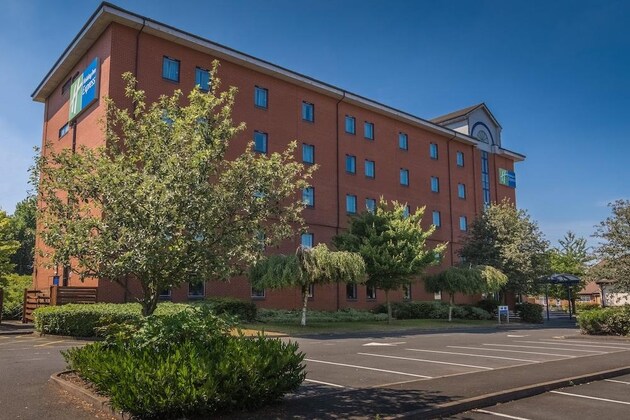 Gallery - Holiday Inn Express Birmingham - Castle Bromwich, An Ihg Hotel