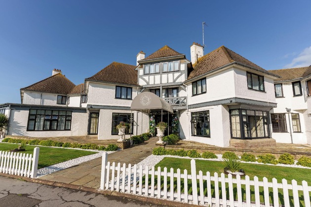Gallery - The Relais Cooden Beach