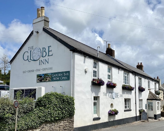 Gallery - The Globe Inn
