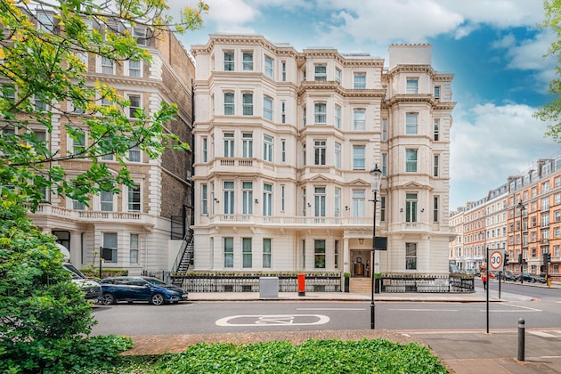 Gallery - Ashburn Hotel