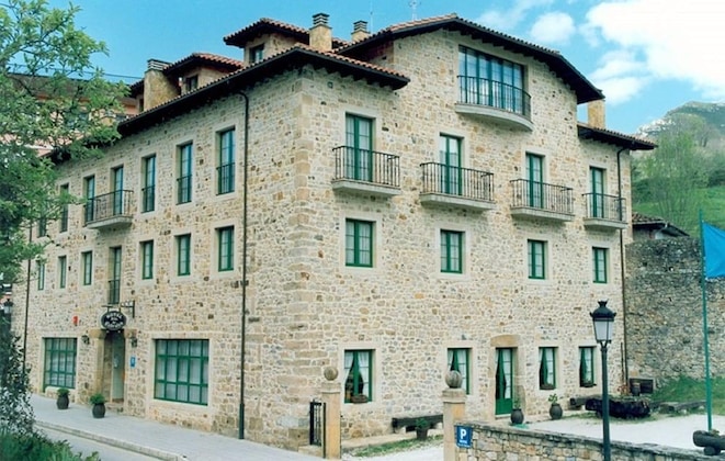 Gallery - Hotel Villa De Cabrales