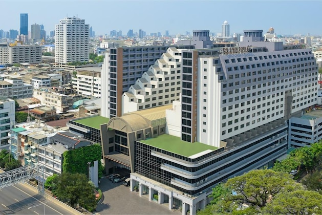 Gallery - Twin Towers Hotel