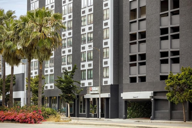 Gallery - Hilton Garden Inn LAX Los Angeles Airport