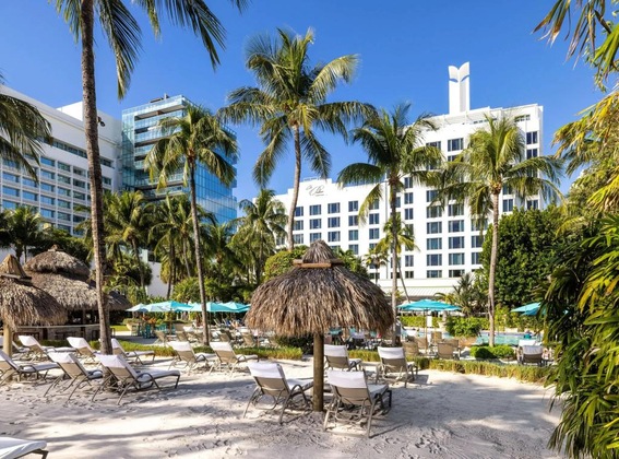 Gallery - The Palms Hotel & Spa