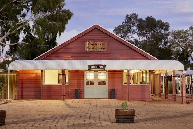 Gallery - Outback Hotel & Lodge