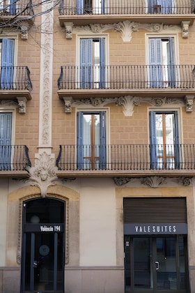 Gallery - Uma Suites Luxury Midtown