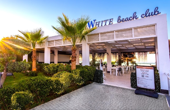 Gallery - White City Resort Hotel