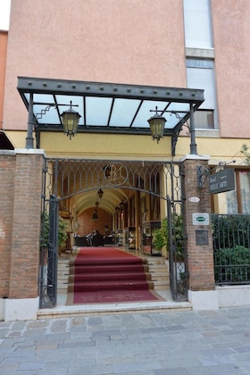 Gallery - Belle Arti Hotel