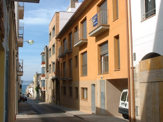 Gallery - Apartaments Mestral Escala