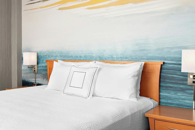 Gallery - Courtyard By Marriott Edmonton Downtown