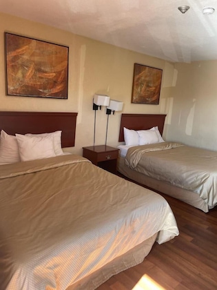 Gallery - Niagara Lodge & Suites