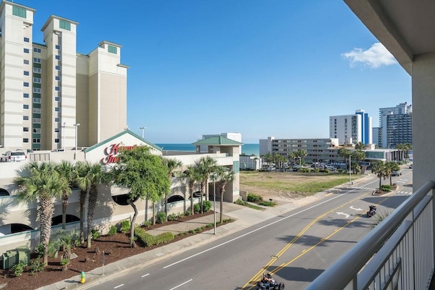 Gallery - The Sandbar Hotel, Trademark Collection By Wyndham