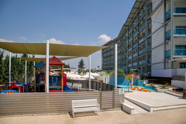Gallery - Asterias Beach Hotel