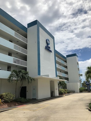 Gallery - Best Western Cocoa Beach Hotel & Suites