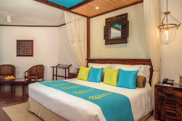 Gallery - Royal Palms Beach Hotel