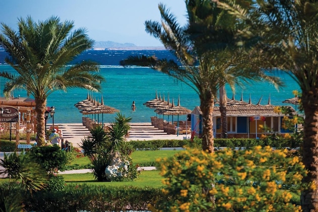 Gallery - Amwaj Oyoun Resort