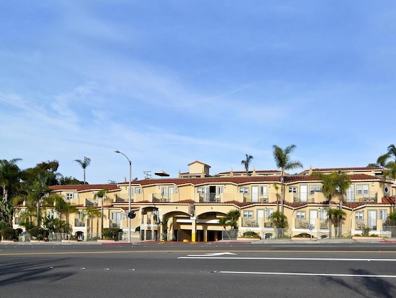 Gallery - Laguna Brisas Hotel
