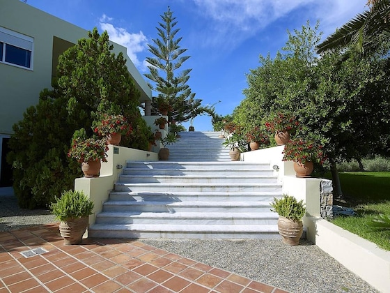 Gallery - Eleftheria Hotel