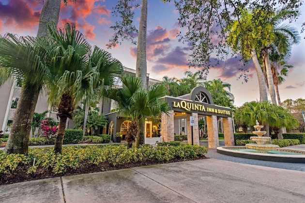 Gallery - La Quinta Inn & Suites By Wyndham Coral Springs South