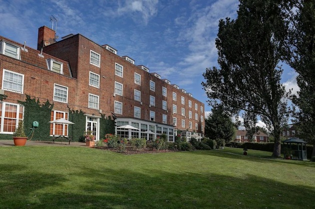 Gallery - Best Western Welwyn Garden City Homestead Court Hotel