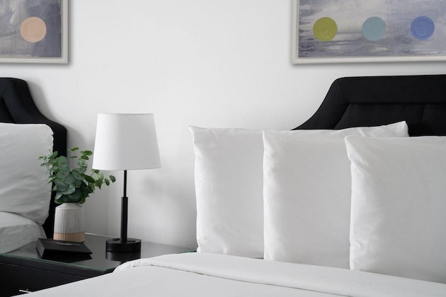 Gallery - Essex House By Clevelander