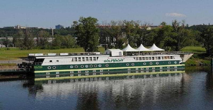 Gallery - Greenyacht Hotel