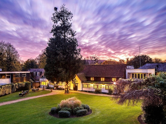 Gallery - Sunday Box Hill Burford Bridge Hotel