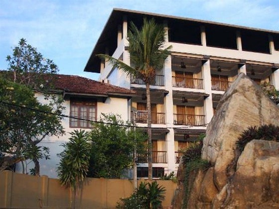 Gallery - The Lady Hill Hotel