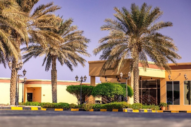 Gallery - Royal Beach Hotel & Resort